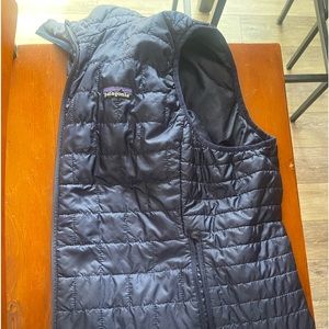 Patagonia nano puff vest. Navy blue. Womens XXL.